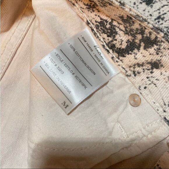 Kancan Ladies Shorts   - Picture 5 of 6